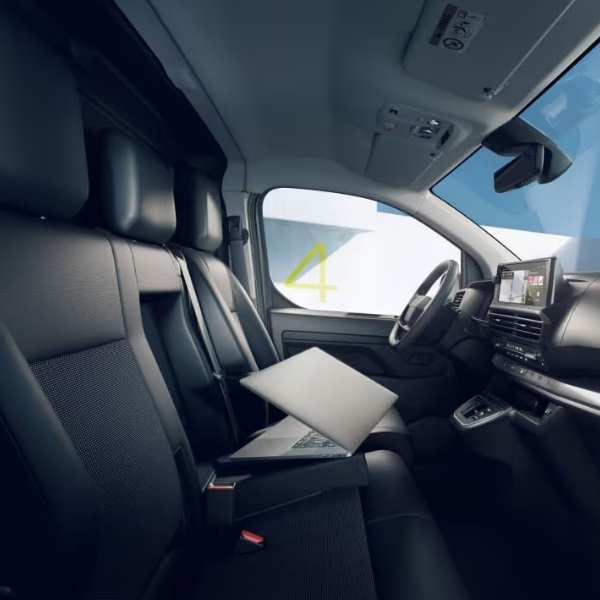 vivaro_cargo_5